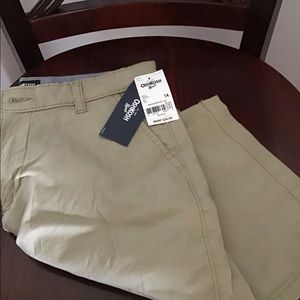 OshKosh - Boys Khaki shorts - Size 14